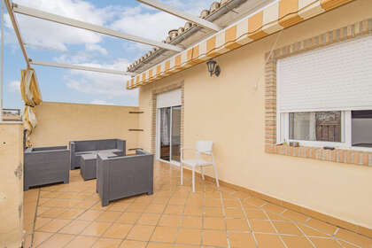 Penthouse for sale in Avd. Ogijares, Armilla, Granada. 